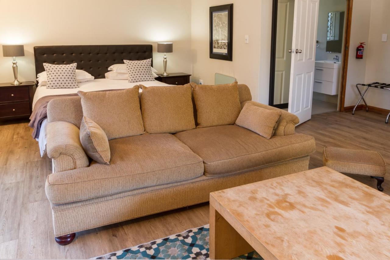 סנדטון The Pecan Tree Guesthouse מראה חיצוני תמונה