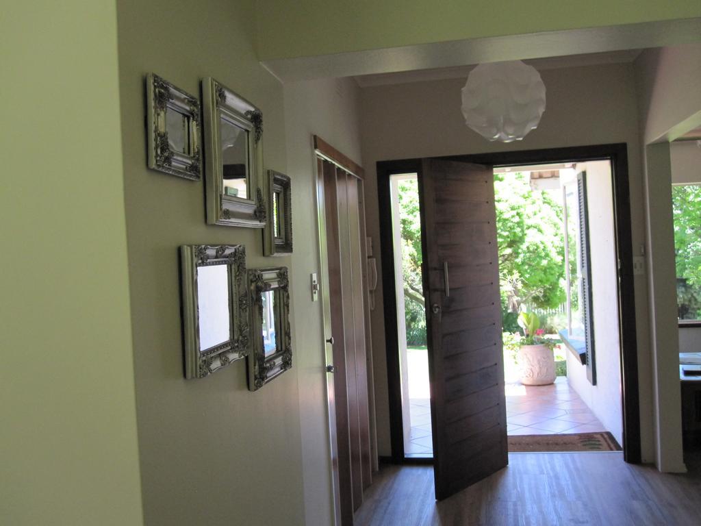 סנדטון The Pecan Tree Guesthouse מראה חיצוני תמונה