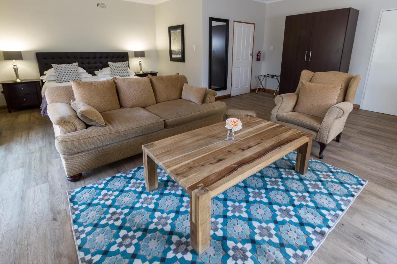 סנדטון The Pecan Tree Guesthouse מראה חיצוני תמונה