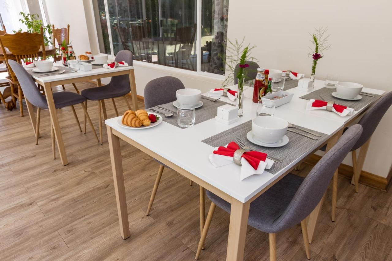 סנדטון The Pecan Tree Guesthouse מראה חיצוני תמונה